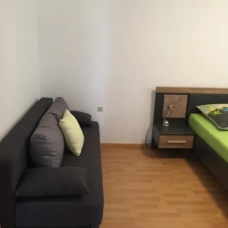 Appartementhaus Novi*** نوفي فينودولسكي